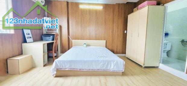 Gấp bán nhà Nguyễn Cửu Vân, Bình Thạnh, ngang 8m, dt 120m2, giá chỉ 25 tỷ. - 2