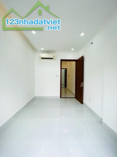 Kẹt Tiền bán gấp nhà Quận 12, DTSD 120M2, đúc BTTCT kiên cố - Giá 2 tỷ 5 - 3