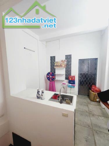 VIP NHẤT BA ĐÌNH - 5 TẦNG - 59M2 - NGÕ THÔNG - GẦN Ô TÔ TRÁNH  - GIÁ 10.6 TỈ - 3