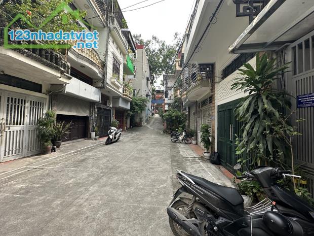 💥Hoàng Hoa Thám- Phân Lô- 🚘 Quay Đầu. 53m x4 Tầng, mt 3.5m. Giá 7.6 Tỷ💥