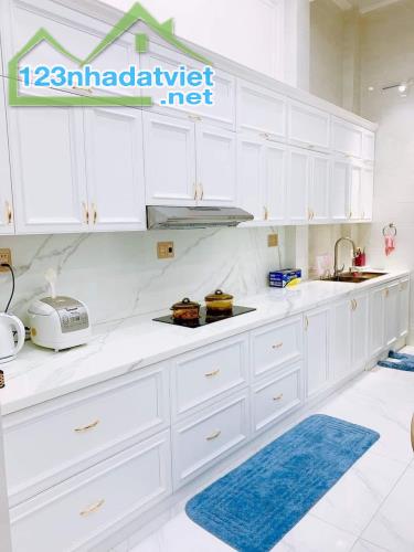 Ở NGAY! Bán Nhà 4 Tầng Cực Đẹp Nguyễn Đình Chiểu, 46m2, 7 Tỷ - 1