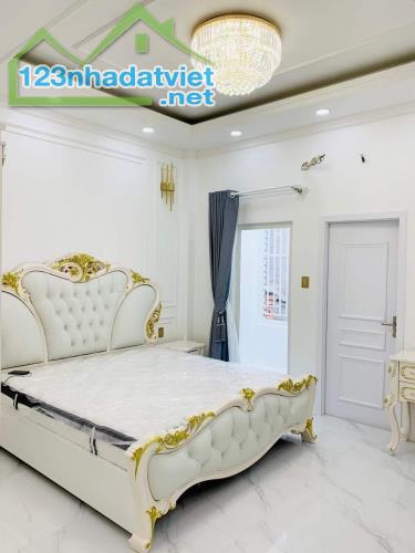 Ở NGAY! Bán Nhà 4 Tầng Cực Đẹp Nguyễn Đình Chiểu, 46m2, 7 Tỷ