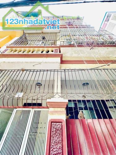 BÁN NHÀ PHẠM NGỌC THẠCH, NHÀ 2 MẶT THOÁNG, NGÕ THÔNG, AN SINH TUYỆT VỜI. 50M, 4TẦNG, 13.5T - 3