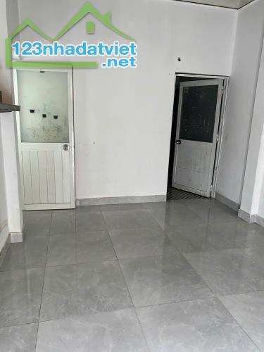 CHO THUÊ MẶT BẰNG KHU PHỐ 3 - QUẬN 12 - TP.HCM / 5 triệu - 1