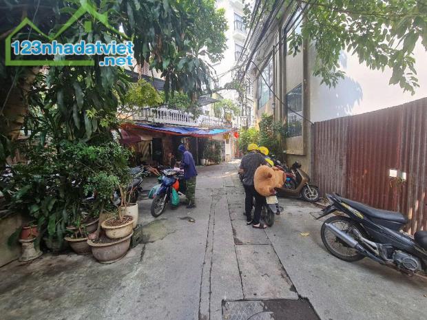 Bán nhà Phố THANH NHÀN ,50M2,Ô TÔ 7 CHỖ VÀO NHÀ THÔNG QUAY ĐẦU,KINH DOANH,15M RA MĂT PHỐ - 1