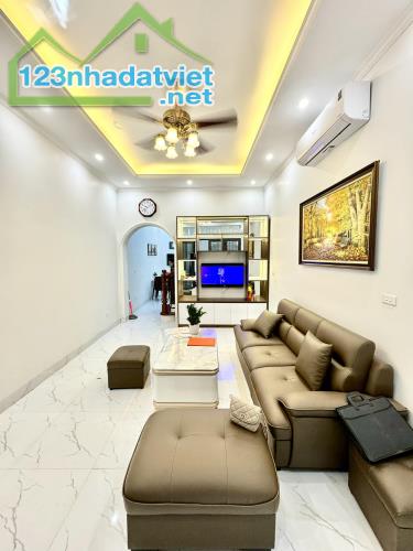 NHÀ PHỐ BÙI XƯƠNG TRẠCH – THANH XUÂN – 44M2* 4T- NHỈNH 7 TỶ