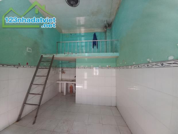 Bán gấp dãy trọ ngay Ngã 3 Mỹ Hạnh, 6 phòng 1 kiot, 187m2 chốt gấp 1,65 tỷ thương lượng - 1