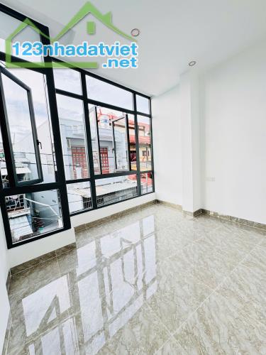 NHÀ 3 TẦNG HẺM THÁP BÀ 45M2, NGANG 3.8M, GIÁ CHỈ 3 TỶ 200 - 4