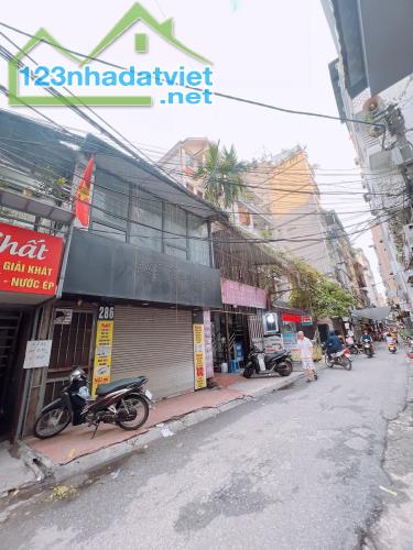 ⚜️ Bán nhà VIP Mặt Phố Đê La Thanh 71 M2 3T MT 4.2 M, Chỉ 16 Tỷ Đống Đa Kinh Doanh Vỉa