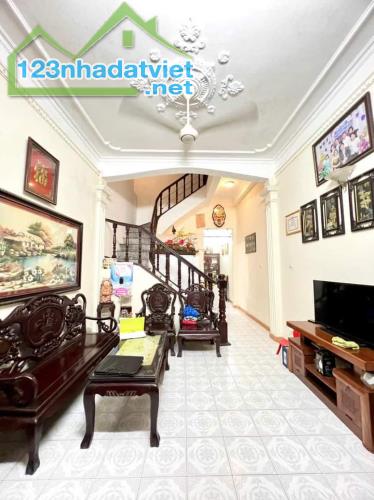 BÁN NHÀ 9.8 TỶ PHỐ AN DƯƠNG – 75M – 3 TẦNG - 1