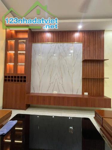 BÁN NHÀ MẬU LƯƠNG-KIẾN HƯNG NGÕ OTO 40M2-4T NHỈNH 7 TỶ