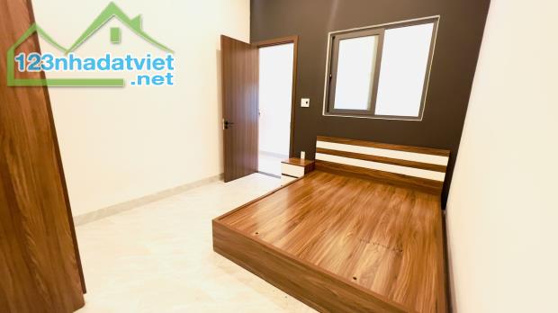 Nhà mặt đường Trần Hưng Đạo- 182m2, ngang 6m, full nội thất- vừa ở vừa kinh doanh 6.xtỷ - 1