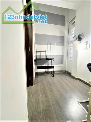 NHÀ LÊ VĂN SỸ QUẬN 3, HẺM DÂN TRÍ, DÒNG TIỀN 20TR/THÁNG, 30M 5 TẦNG 4PN 4WC, 5.5 TỶ TL - 4