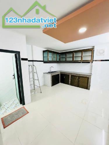 Bán nhà hẻm xe hơi, Nguyễn Kiệm Gò Vấp, sát mặt tiền tiện kinh doanh, 70M², chỉ 6 tỷ TL - 3