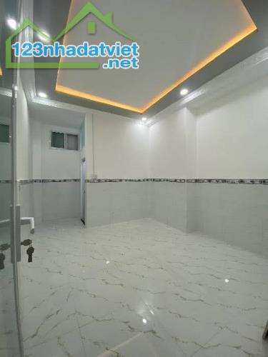 Bán nhà hẻm xe hơi, Nguyễn Kiệm Gò Vấp, sát mặt tiền tiện kinh doanh, 70M², chỉ 6 tỷ TL - 4
