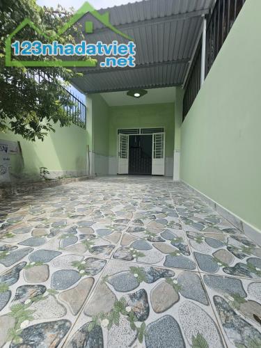 BA.N 👉100m2 chỉ👉 2,28tỷ, quá rẻ, quá ngon. .Khu vực Đông Thạnh, Hóc Môn, xung quanh đầy - 5