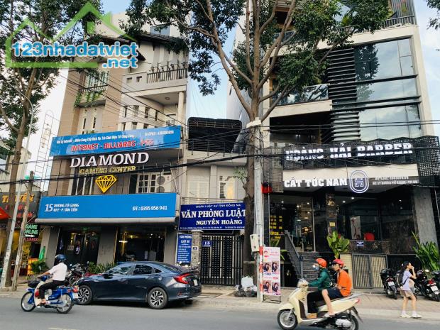 Bán Nhà Mặt Tiền Đường Dương Tử Giang Gần Vincom ,Biên Hòa ,Đồng Nai DTSD 181m2 Gía 14 Tỷ