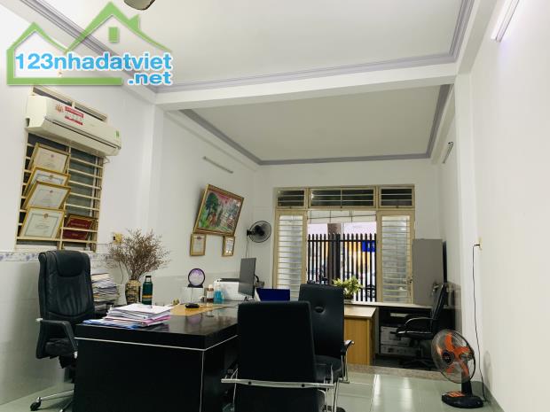 Bán Nhà Mặt Tiền Đường Dương Tử Giang Gần Vincom ,Biên Hòa ,Đồng Nai DTSD 181m2 Gía 14 Tỷ - 2