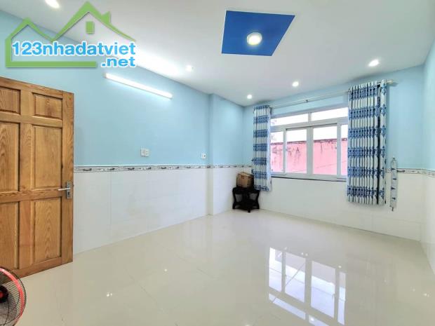 BÁN NHANH NHÀ  HẺM 5m 60m²-2tỷ250 Đ. Nguyễn Ảnh Thủ, P.Tân Chánh Hiệp, Quận 12 - 1