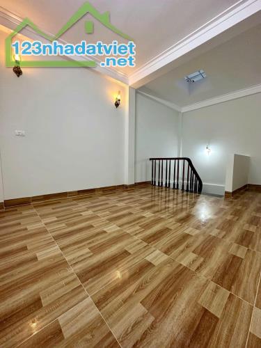 Bán gấp nhà Phú Lãm - Hà Đông. Diện tích 30,1m2 x 5 tầng rộng rãi
lhe: 0396268046