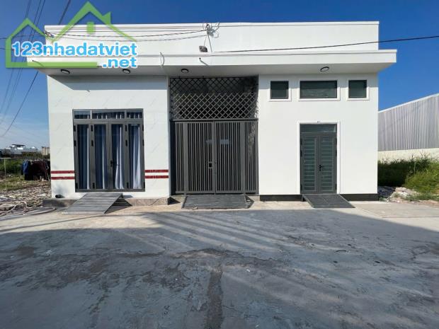 41. Chủ Gửi:Cho Thuê Minihouse 4,2 Triệu Full Nội Thất Mới Đẹp Đậu Ô Tô Trước Nhà