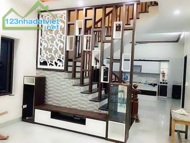 L58-Nhà gần Phố, kiệt ôtô, 3.5 tầng, kiên cố, trung tâm Quận Hải châu, chỉ hơn 3 tỷ - 3