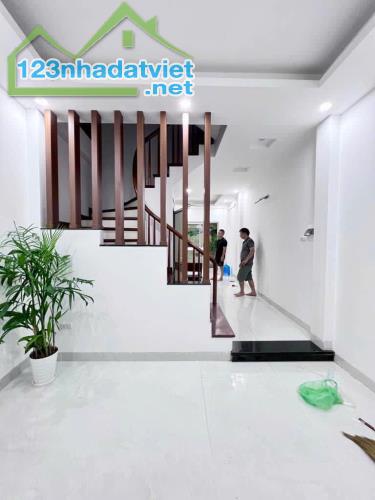 BÁN NHÀ 5 TẦNG GIÁ 3.3TỶ DIỆN TÍCH 33M2, SÁT QL6A - BIÊN GIANG - 3