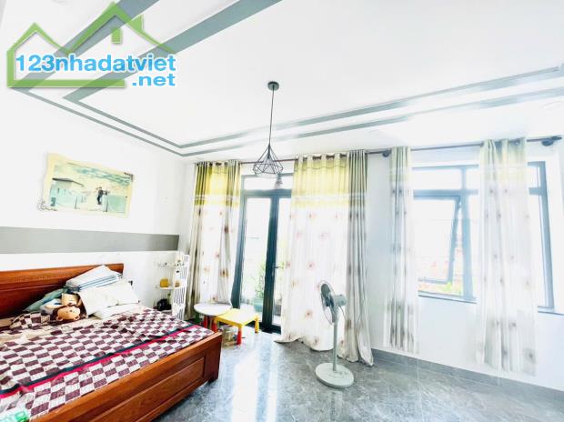 XE HƠI VÀO NHÀ! Bán Nhà 4 Tầng Cực Đẹp Lê Văn Sỹ, 66m2 (4.2x15.7m), 11 Tỷ - 1