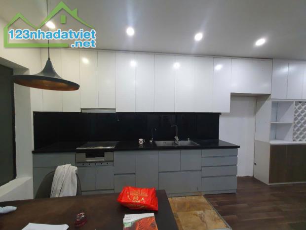 Cho thuê căn hộ phố Kim Mã, Ba Đình, 75m2, 2 ngủ, đẹp, 12.5 triệu/th - 3