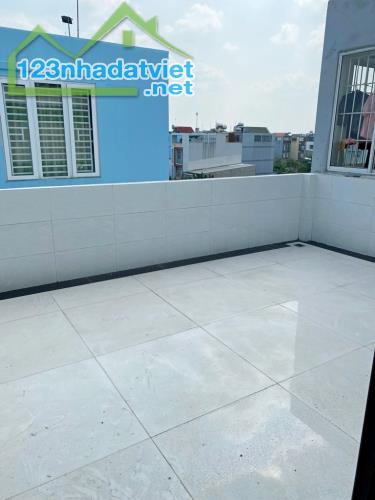 Mặt tiền kinh doanh chợ Bình Điền 5x16 5 tầng đúc chỉ 11 tỷ