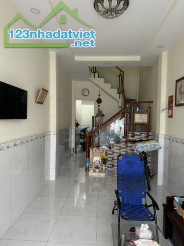 bán nhà hẻm 88 nguyễn văn quỳ, quận 7. dt: 2,85m x 16m, 1 lầu, 2pn, 2wc - 4