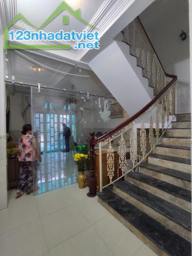 2 mặt tiền hẻm trước sau, 30 Lâm Văn Bền Tân Kiểng Quận 7, 3 tầng 100m2 chỉ 10.7 tỷ