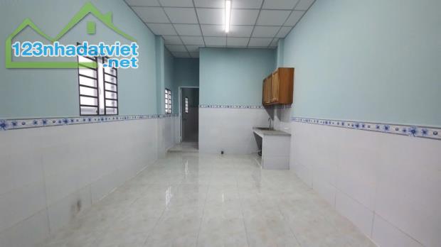 Bán căn hộ dịch vụ 28 x 30m tân tạo A Bình Tân, 3 tầng giá 39 tỷ. - 1