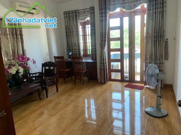 Nhà 2 tầng Nở hậu Nam Lân 5 HM, 121m2, 5.5x21m chỉ 5.x tỷ - 3