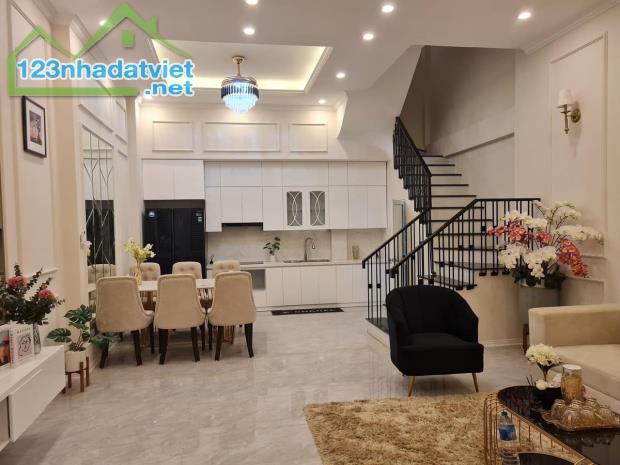 Bán Nhà Phố Trương Định, Hai Bà Trưng, 62m2, MT 5.3m, Ngõ Thông Kinh Doanh, ÔTô Đỗ, 8.x Tỷ - 3