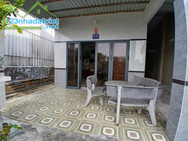 BÁN 100M2 FULL THỔ CƯ ĐÃ CÓ  NHÀ 3 PHÒNG NGỦ 1 PHÒNG KHÁCH 1 GIAN BẾP NGAY TL 44A  CHỢ - 3