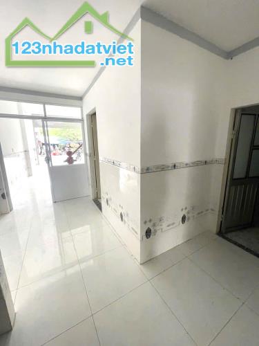 Cho thuê mặt bằng chợ ngã 4 Quang Thắng P.Trảng Dài DT140m2, 3PN,vĩa hè. - 3