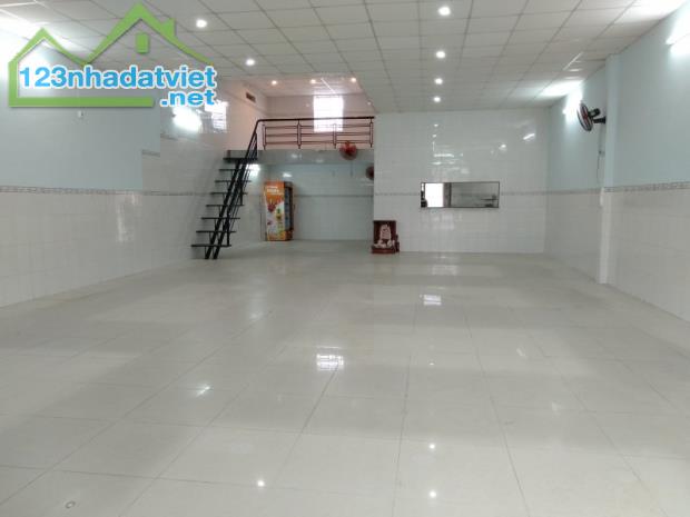 254/ Cho thuê nhà xưởng 550m2 mặt tiền 30/4 đối diện cổng cảng