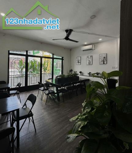 EM CÓ VIỆC KHÔNG QUẢN LÝ ĐƯỢC CẦN SANG NHƯỢNG QUÁN CAFE 28/1 TÔN THẤT TÙNG - QUẬN 1 - HỒ - 1