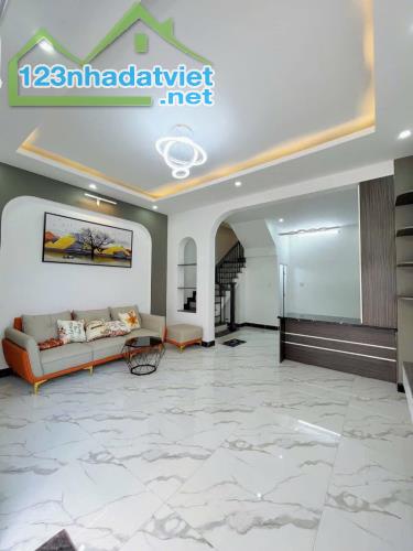 bán nhà lầu hẻm 391 đường 30/4 thổ cư 42m2 lộ ô tô 2pn full nội thất giá 2.68 tỷ - 2