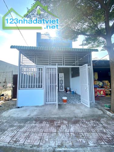 MẶT TIỀN ĐƯỜNG NHỰA TÂN HIỆP -HÓC MÔN  105m2👉 NGANG 5M 👉 4TỶ800TRIỆU👈 .GẦN CHỢ NHỎ TÂN - 1