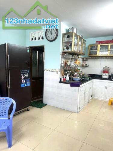 Đông Thạnh 3, Hóc Môn, DT: 6*14m, GIá 3.17 tỷ. Hẻm xe hơi, Gần sân banh. - 4