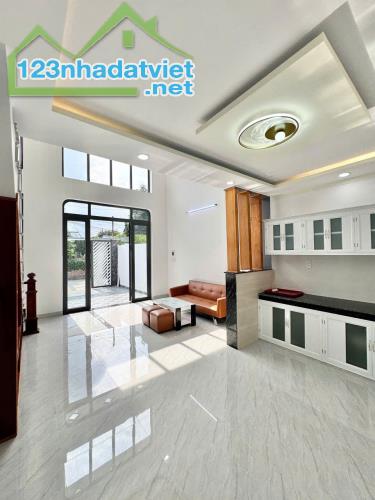 Bán nhà 1 Trệt 1 lửng 90m2 thổ cư đường ô tô (P. Hoá An) chỉ 2,650 tỉ - 2