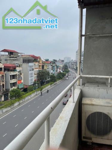 BÁN NHÀ ĐẸP MẶT PHỐ NGHI TÀM -TÂY HỒ 7 TẦNG KINH DOANH ( TRONG ĐÊ )