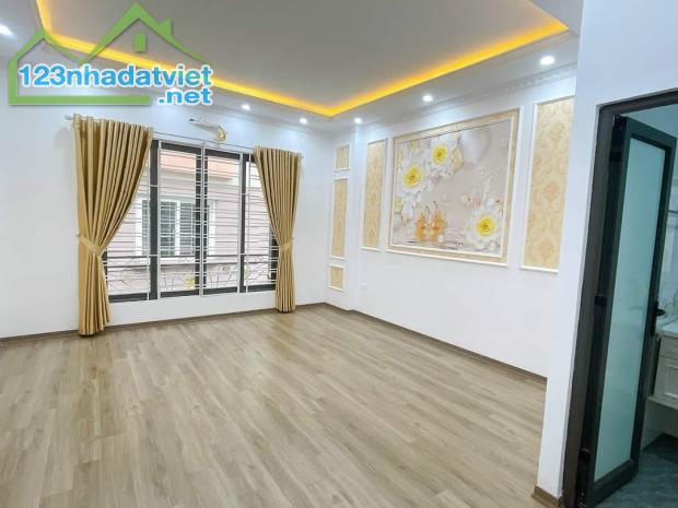 Bán Nhà Phố Phan Kế Bính, Quận Ba Đình, 6 Tầng Thang Máy, MT 4,5m, Gần Ô Tô, Nhỉnh 8 Tỷ. - 4