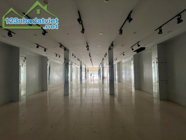 Cho thuê mặt bằng đường Bà Triệu, 350m², vị trí đắc địa, phù hợp thương hiệu lớn - 2