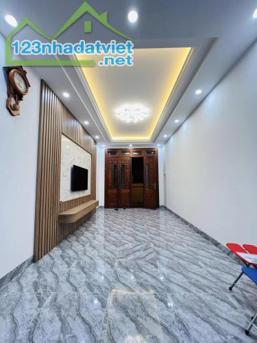 Bán nhà Phương Canh gần phố Trịnh Văn Bô xây 5 Tầng, full nội thất giá 3.9 tỷ