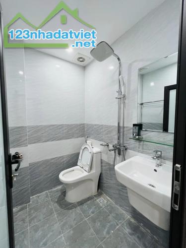 Bán nhà Phương Canh gần phố Trịnh Văn Bô xây 5 Tầng, full nội thất giá 3.9 tỷ - 4
