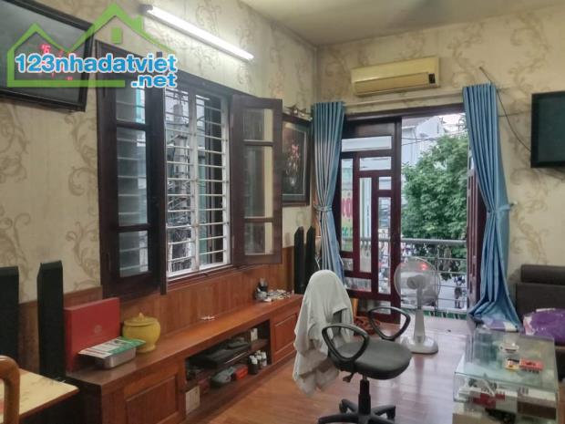 SIÊU PHẨM LÔ GÓC VIỆT HƯNG 61M2 VIEW HỒ,  MẶT NGÕ ÔTÔ TRÁNH ,KINH DOANH. 14TỶ - 1