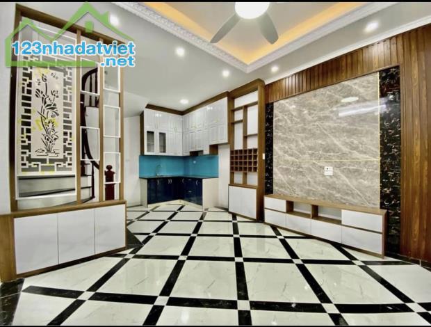 Chỉ 2.5 tỷ có nhà  Phương Canh, xây mới 5 Tầng, 3P ngủ, gần Mỹ Đình 3km - 5